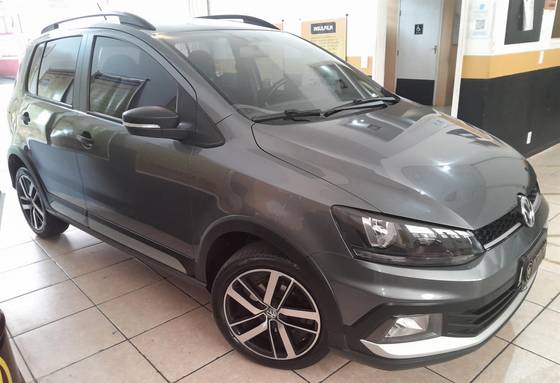 VOLKSWAGEN FOX 1.6 MSI TOTAL FLEX XTREME 4P MANUAL VOLKSWAGEN FOX 1.6 MSI TOTAL FLEX XTREME 4P MANUAL